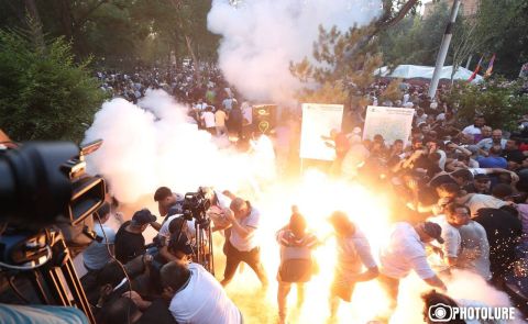 Clashes in Yerevan as Protesters Demand Armenian Prime Minister's Resignation