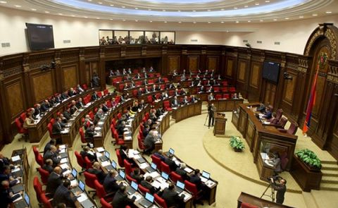 Armenian Parliament Debates Transport Issues, Regional Projects, And Security Policy