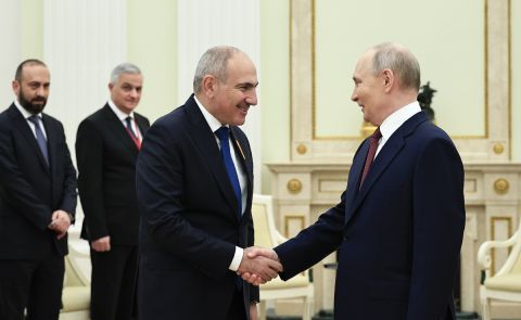 Armenian and Russian Leaders Highlight Peace With Azerbaijan, Transport Projects, And Strategic Gas Cooperation