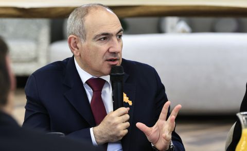 Pashinyan Praises Business Leaders as Armenia Enters New Economic Growth Phase
