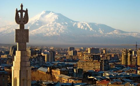 Political crisis in Armenia: Second day of mass protests